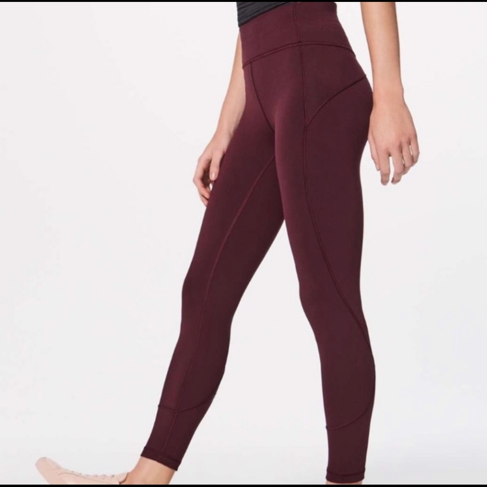 Lululemon in movement leggings 25” size 4 garnet